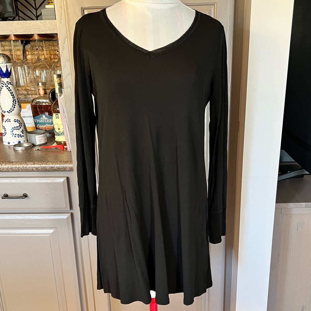 Eileen Fisher Black V-Neck Long Sleeve Silk Tunic